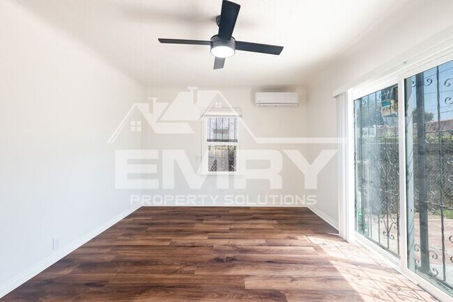 Building Photo - Remodeled 3 Bed 1 Bath Spanish-Style Gem for Rent