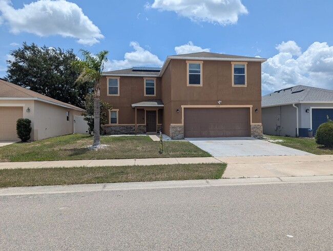 Building Photo - FOR RENT 4 Bedroom 2 1/2  Bath with Den/Office/5th bedroom, Furry  friends Welcome!