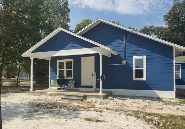 Building Photo - 711 Jefferson St