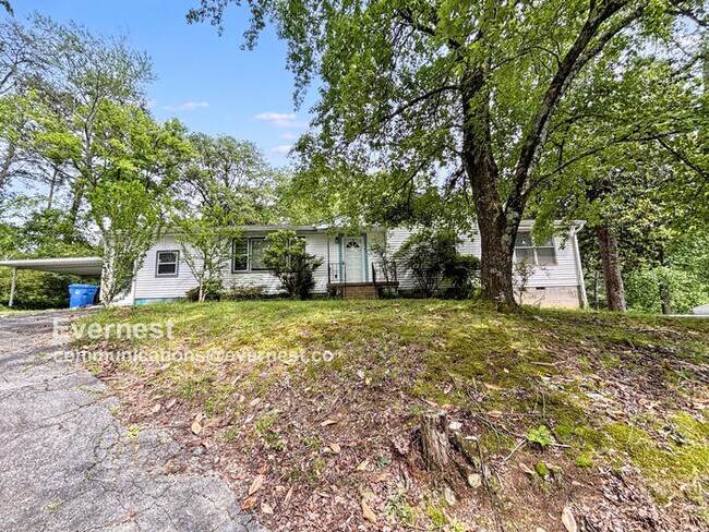 Building Photo - Charming 4-Bedroom Home with Comfort and O...