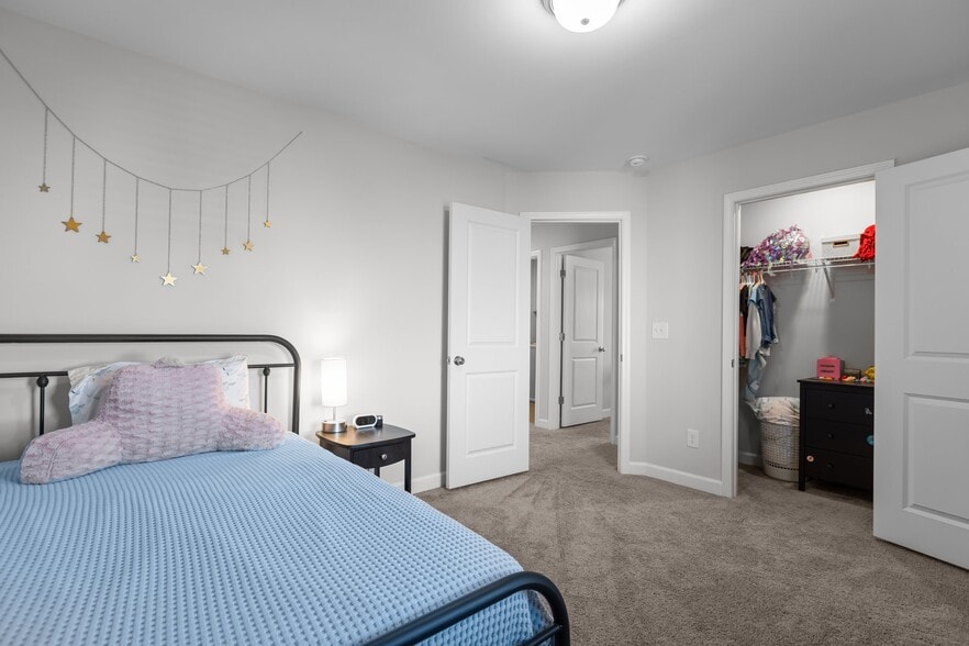 Building Photo - 604 Craftsman Rdg Trl