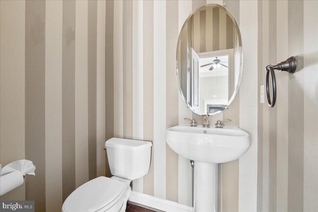 Building Photo - 43277 Tumbletree Terrace