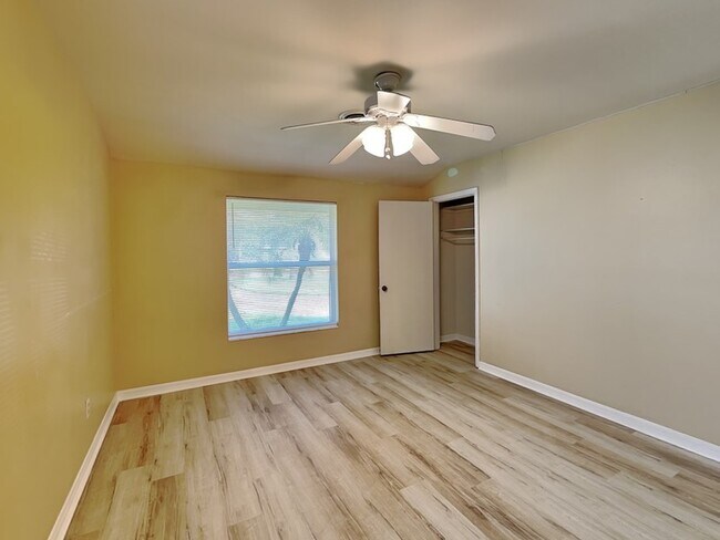 Building Photo - 2512 Sea Breeze Ct