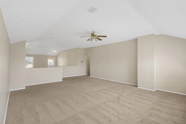 Building Photo - 2 Watergrove Ct