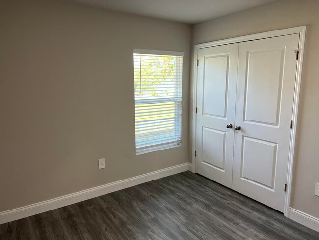 Building Photo - 838 San Filippo Dr SE