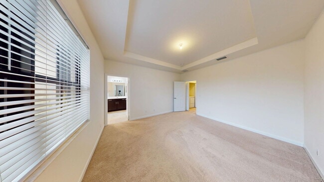 Building Photo - 6156 Bangalow Dr