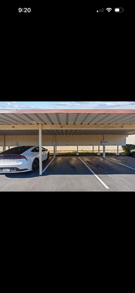 Building Photo - 745 E Bradley Ave