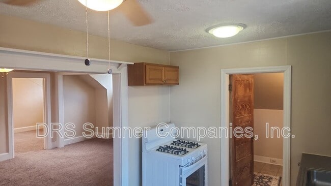 Building Photo - 5440 Frederick Ave