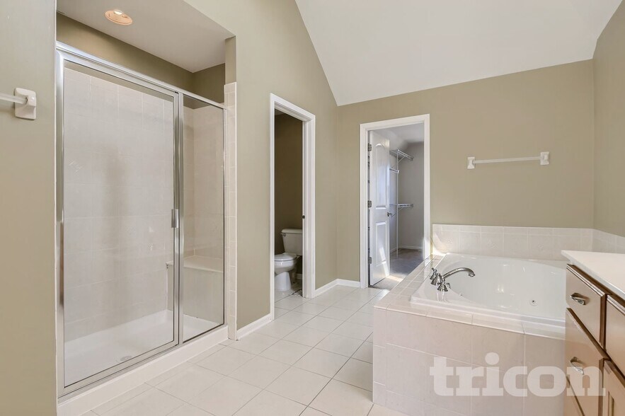 Building Photo - 2512 Champion Rd