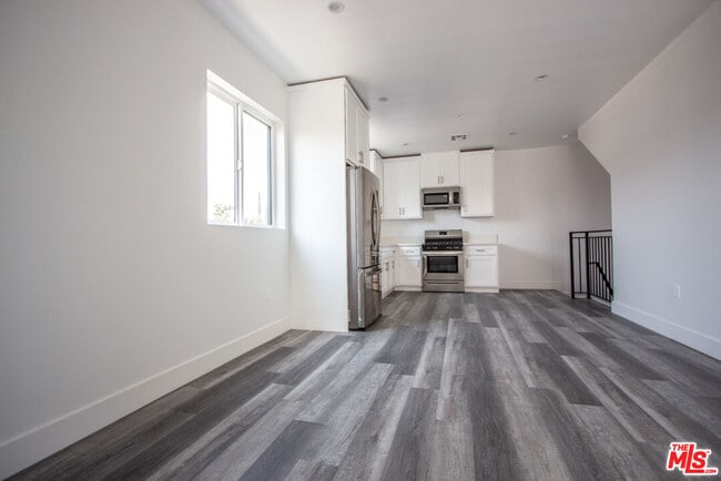 Building Photo - 2208 Hauser Blvd