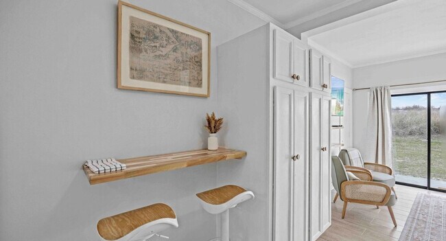 Building Photo - 460 Abalone Ct