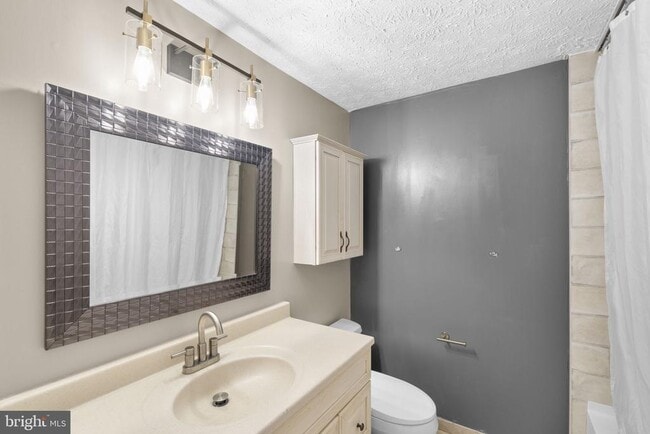 Building Photo - 13250 Custom House Ct
