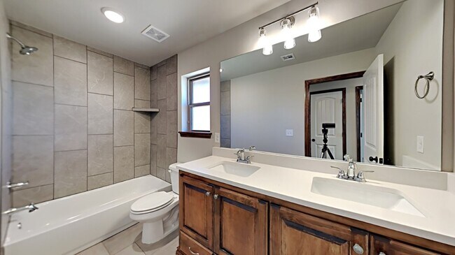 Building Photo - Spectacular 4 Bedroom 2 Bath Home in Piedmont Schools- Neighborhood Park