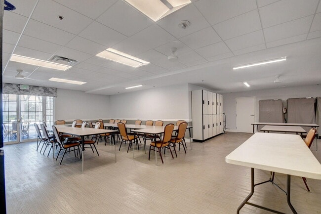 Building Photo - 5418 Firenze Dr