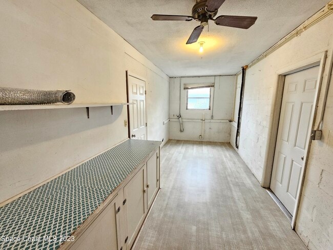 Building Photo - 2640 Dutton Dr