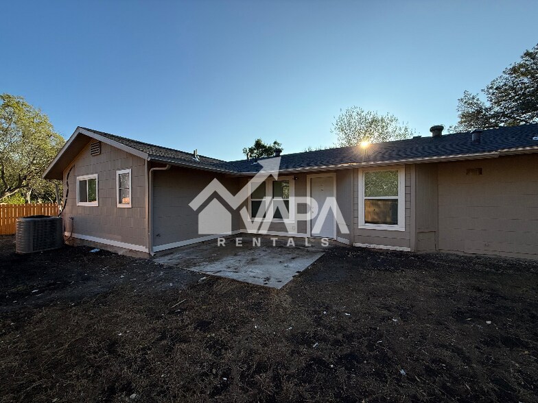 Building Photo - 8350 Hastings