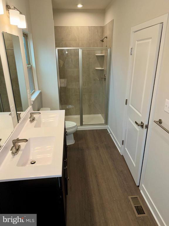 Building Photo - 9331 Klamath Ct