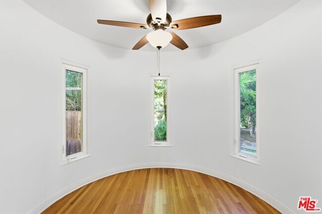 Building Photo - 1307 S Longwood Ave