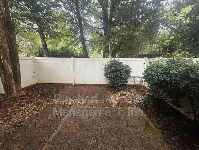 Building Photo - 1458 Harpers Inlet Dr
