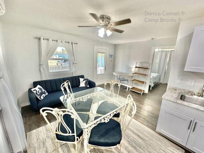 Building Photo - 229 Florida Blanca Pl SE