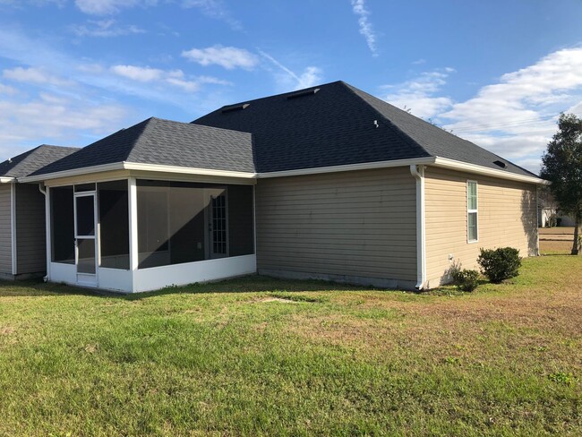 Building Photo - 3 Bedroom/2 Bath home in Lakeland