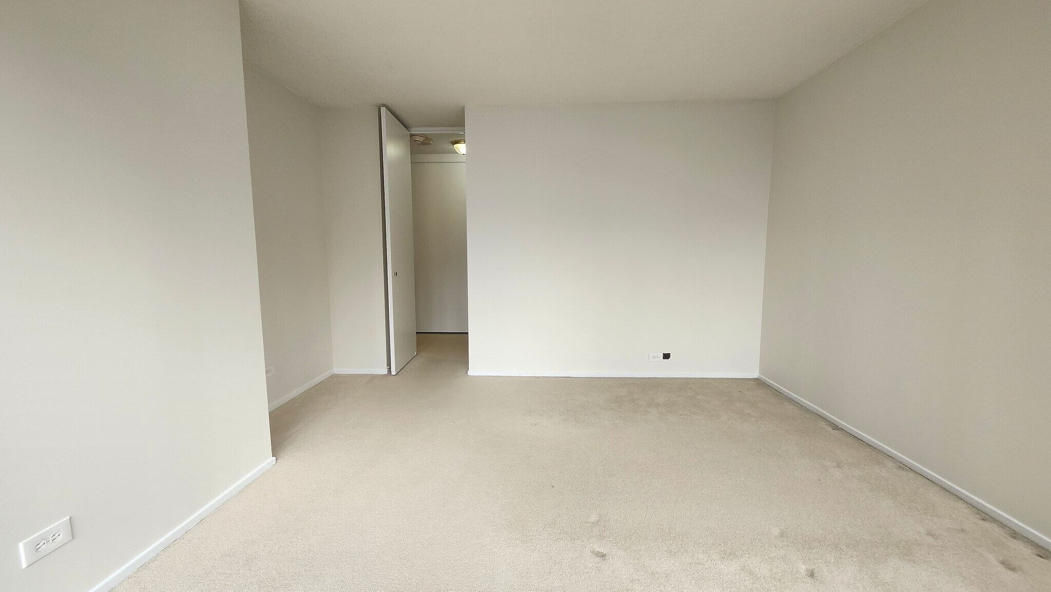 Building Photo - 405 N Wabash Ave