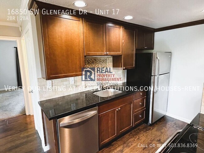 Building Photo - 16850 SW Gleneagle Dr
