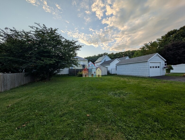 Back Yard - 4 Cone St