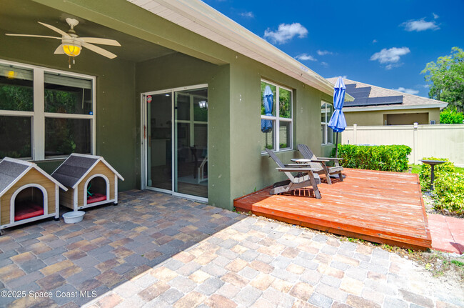 Building Photo - 340 Sorrento Dr