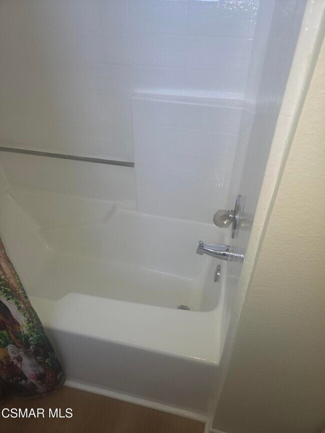 Building Photo - 13901 Olive View Ln