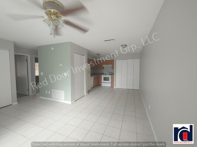 Building Photo - Renovated 2 Bedroom 1 Bath Quadplex-Ocala!