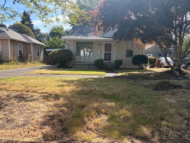 Building Photo - 1324 SW Levens St
