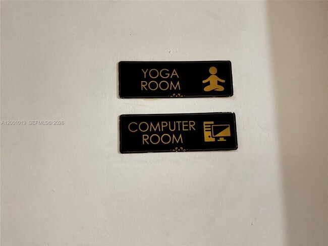 Building Photo - 18151 NE 31st Ct