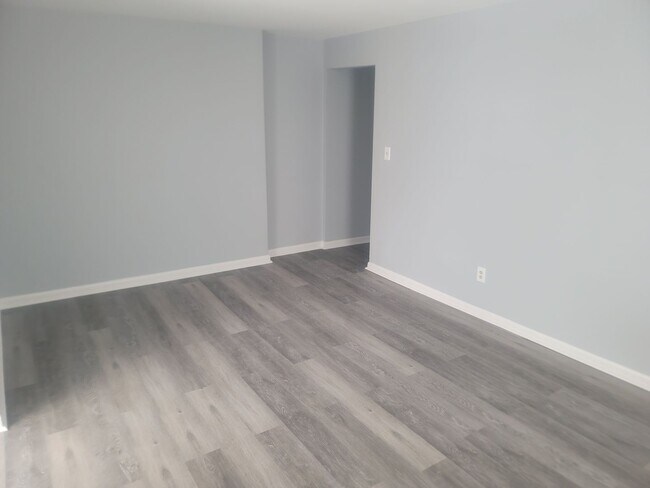 Building Photo - *3 North Main Street