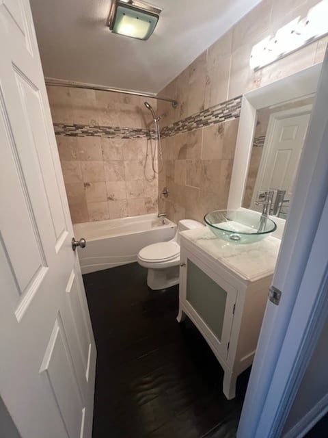 Building Photo - 4383 Heritage Dr