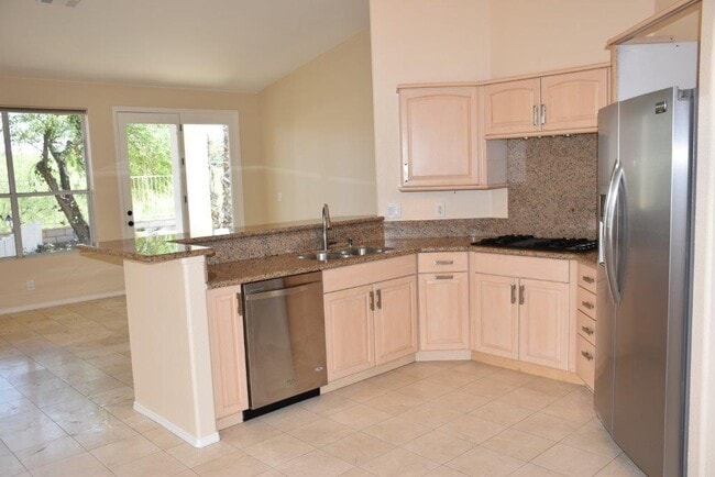 Building Photo - Gorgeous 4 bedroom single story home with ...