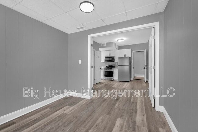 Building Photo - 1725 Hollins St