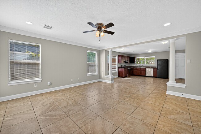 Building Photo - 406 Texas St