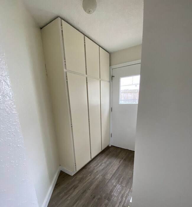 Building Photo - 1712 Walnut St