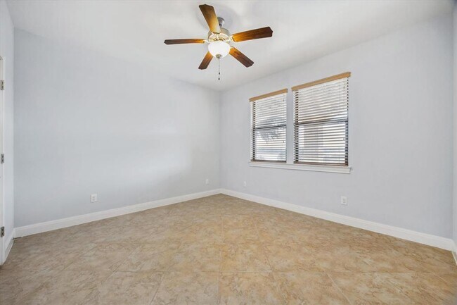 Building Photo - 17813 Kingfisher Ridge Dr
