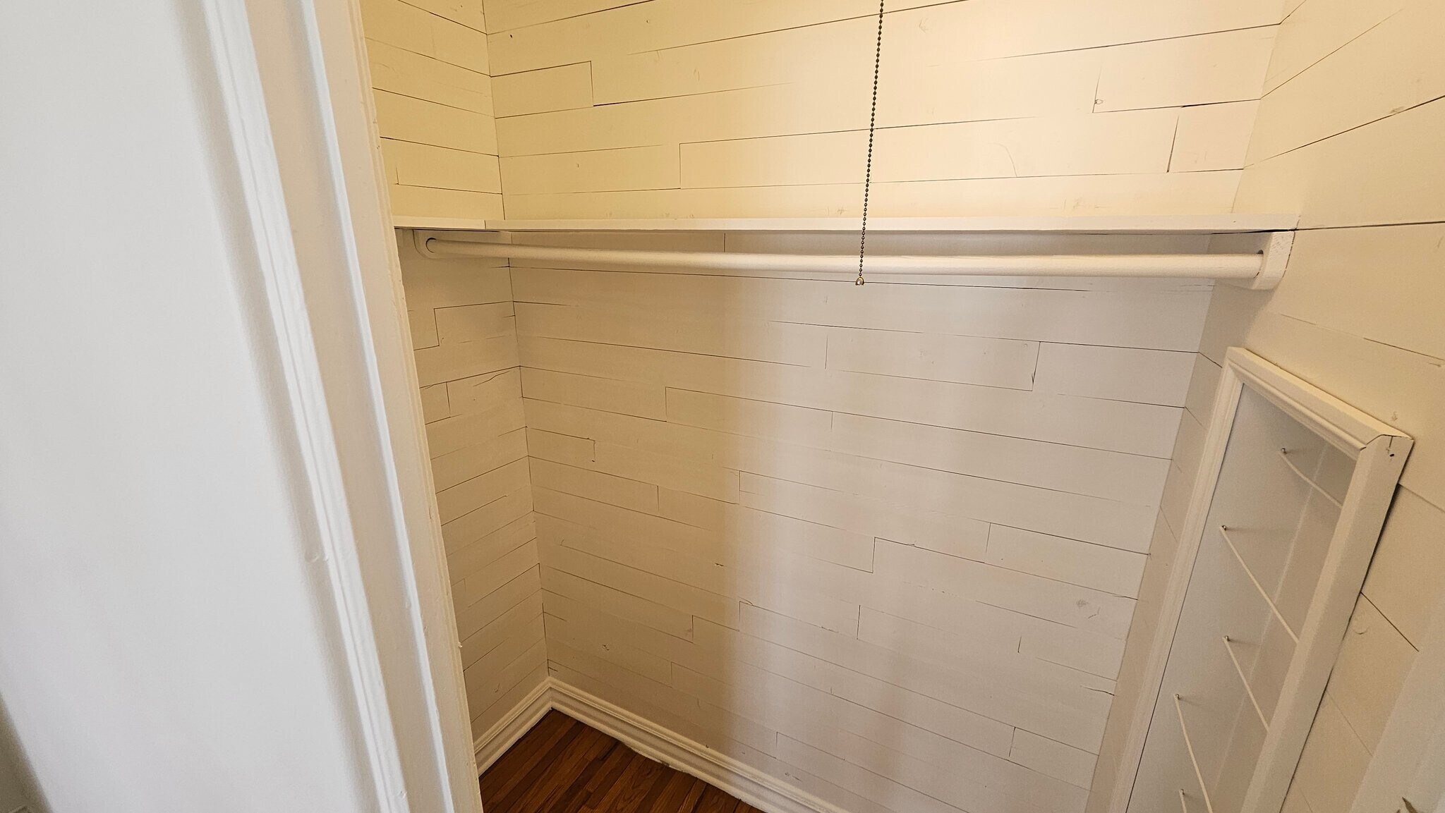 Building Photo - 355 Cochran Ave