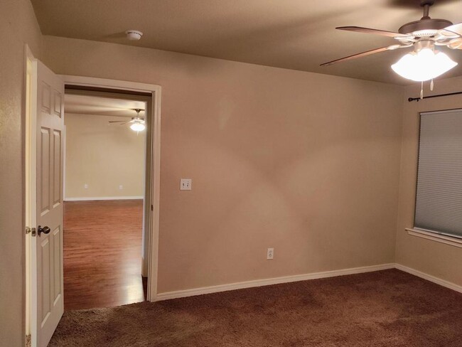 Building Photo - 2813 Conner Dr