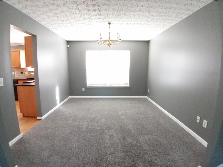 Building Photo - 1650 Ivey Pointe Ct
