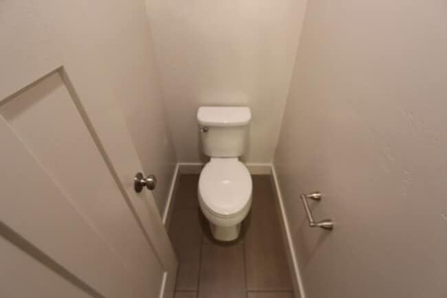 Building Photo - 3BR Home in Mountainaire | Open Layout + Fenced Yard