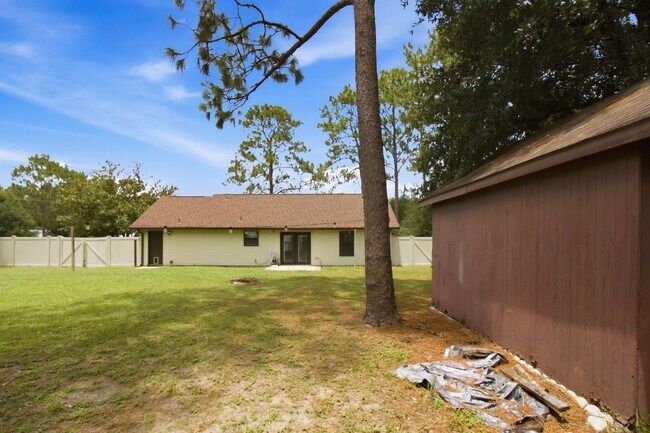 Building Photo - 359 John King Rd