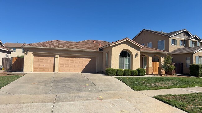 Building Photo - 2390 River Rock Dr