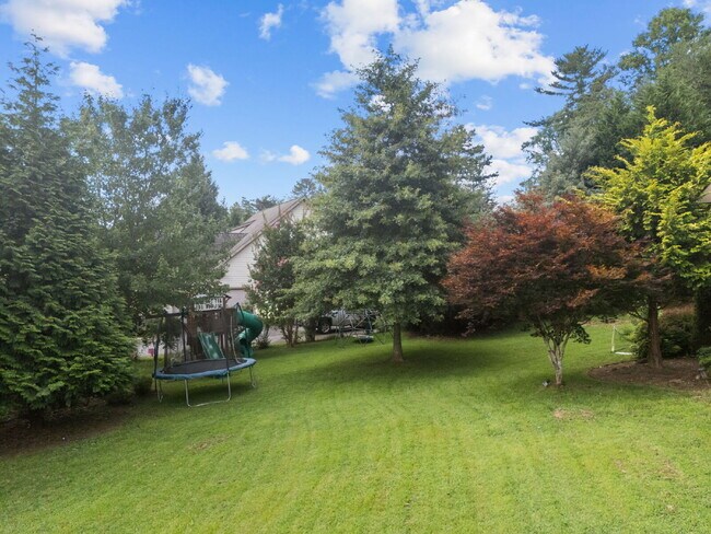 Building Photo - Spacious 3-Bedroom Home with Bonus Room & ...