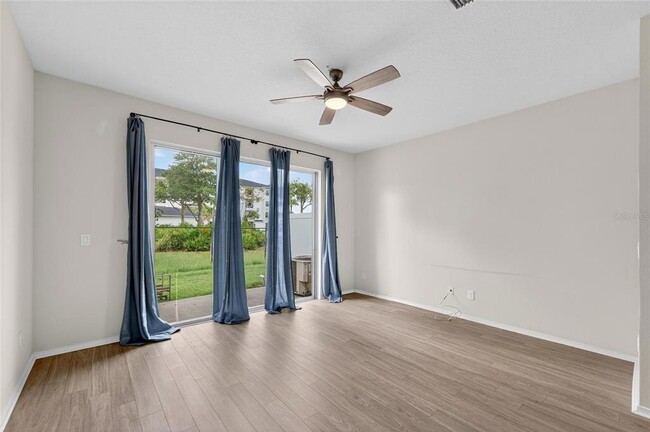 Building Photo - 4736 White Sanderling Ct