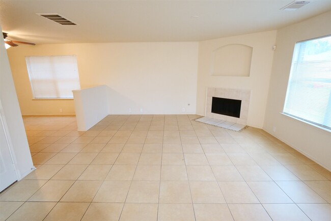 Building Photo - 4814 Dark Canyon Ct