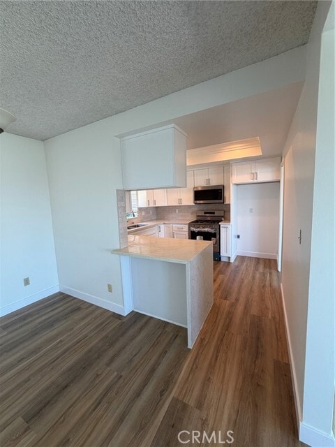 Building Photo - 33842 Granada Dr
